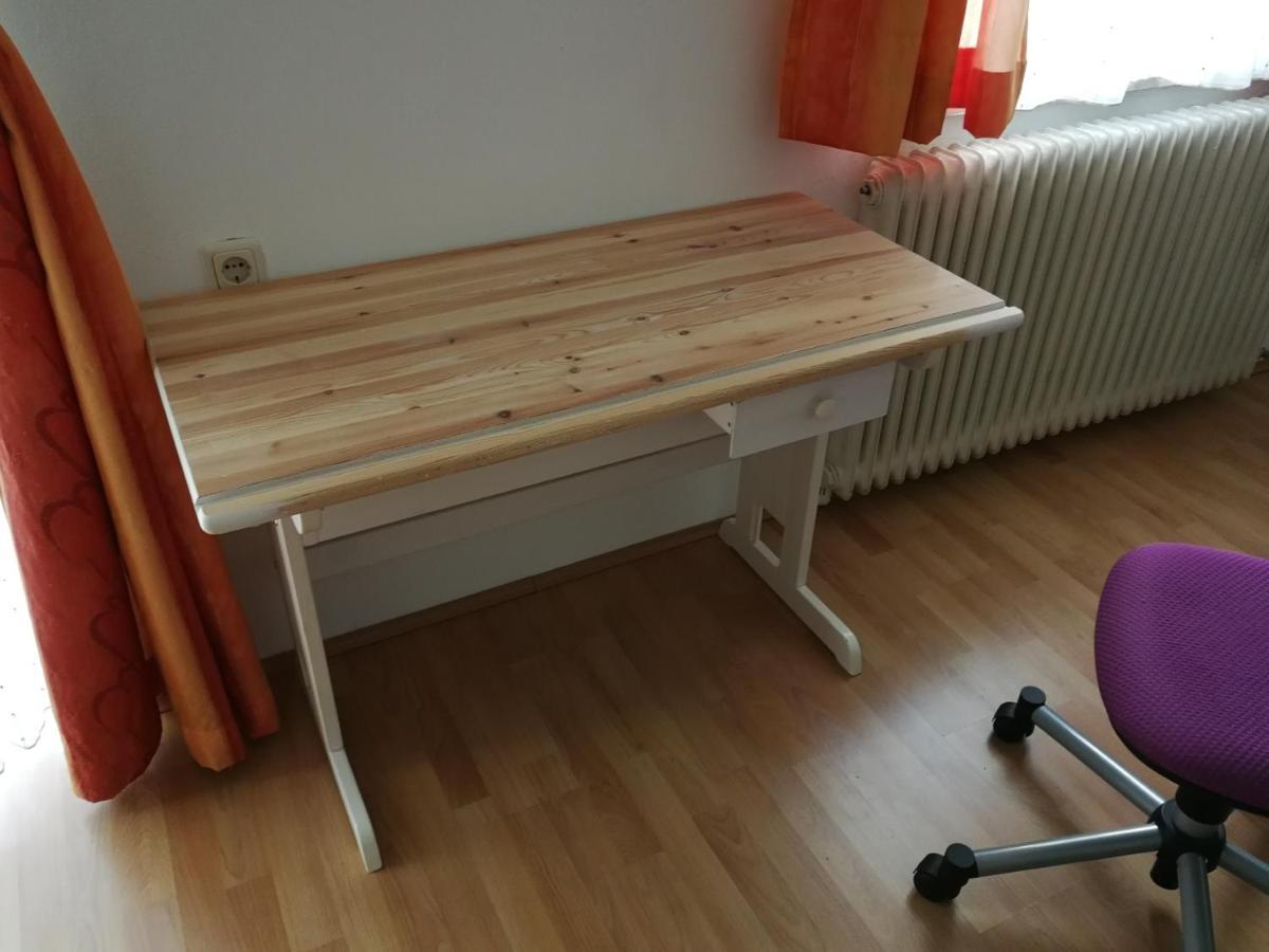 Doppelhaushälfte Mit Garten *